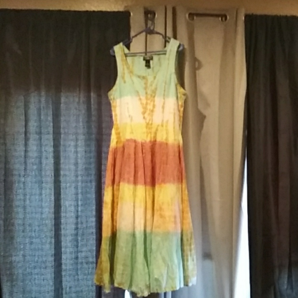 Long Flowy Sleeveless dress